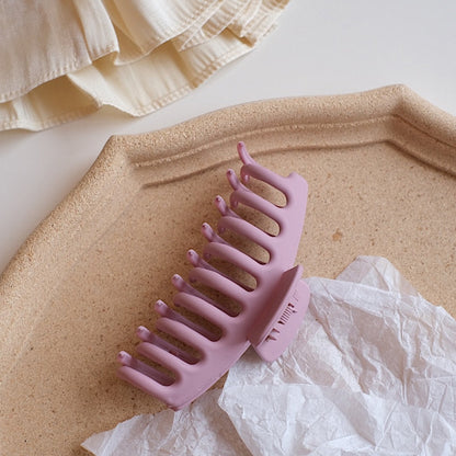 Sweet Scrub Color Acrylic Grasp Clip Simple Oval Hollow Leopard Grasp Hair Crab for Women Makeup Bath Hair Accessories