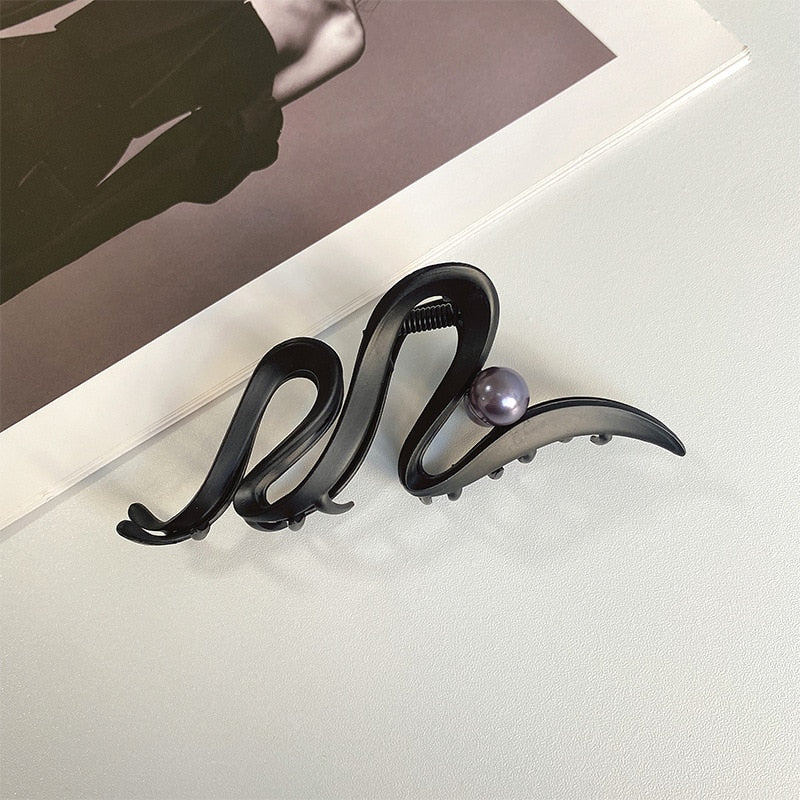 2023 Retro Korea Large Wave Grab Clip Frosted Acrylic Hair Clip Shark Clip Headdress Ladies Girls Fashion Hair Accessories
